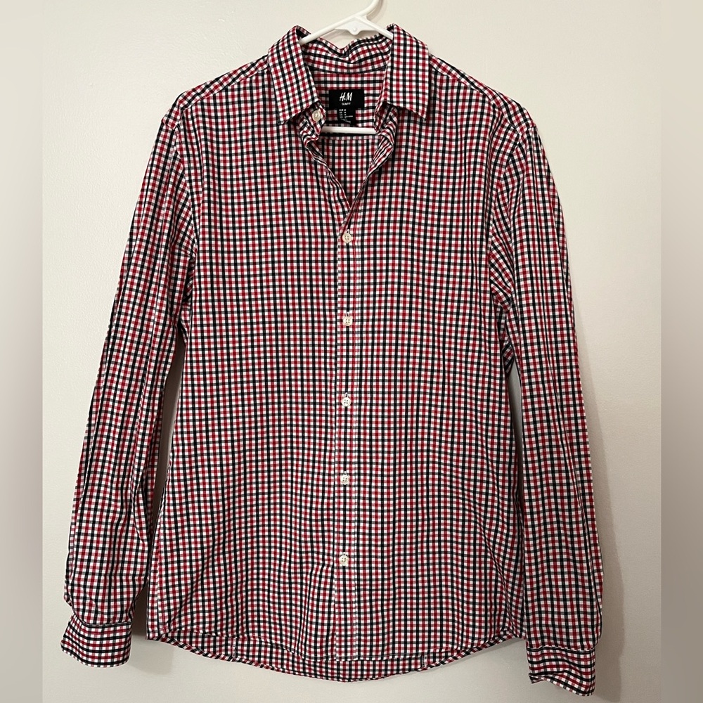 H&M Men's Red and Black Plaid Button Down Slim Fit Shirt